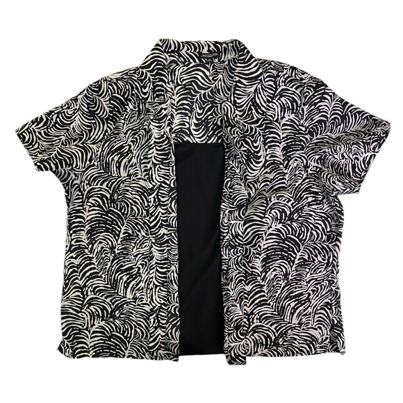 Notations Top With Attached Camisole Woman's Size 3XL Black White Geometric - Picture 9 of 11